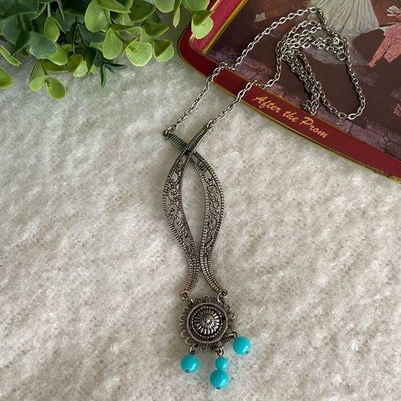 Jewelry - Silver and Turquoise Pendant Necklace